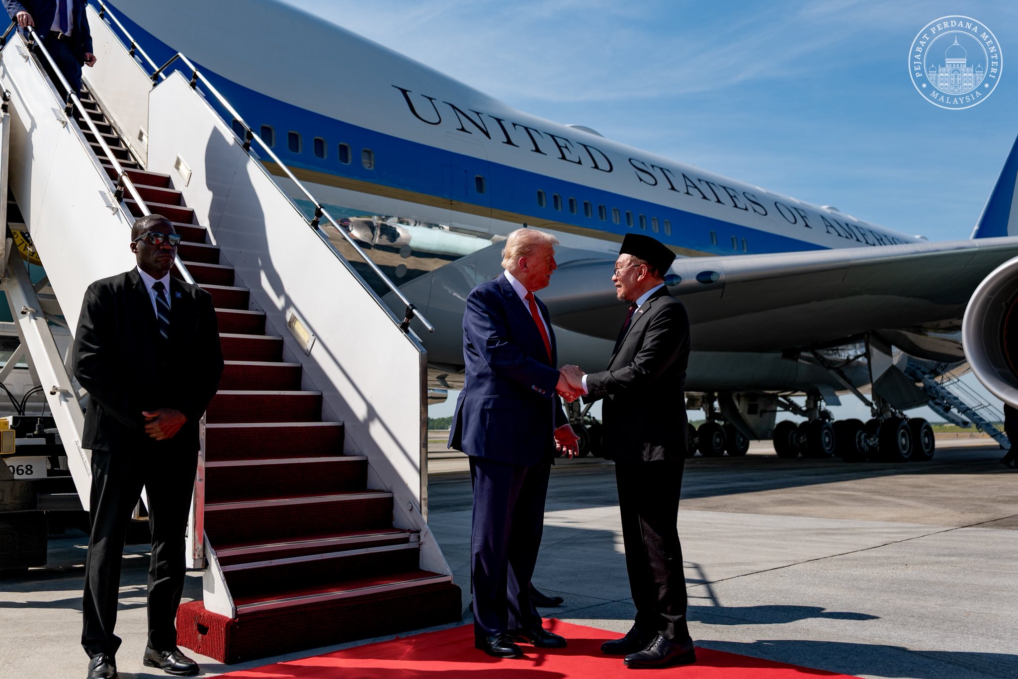 SELAMAT DATANG KE MALAYSIA PRESIDEN DONALD J. TRUMP!